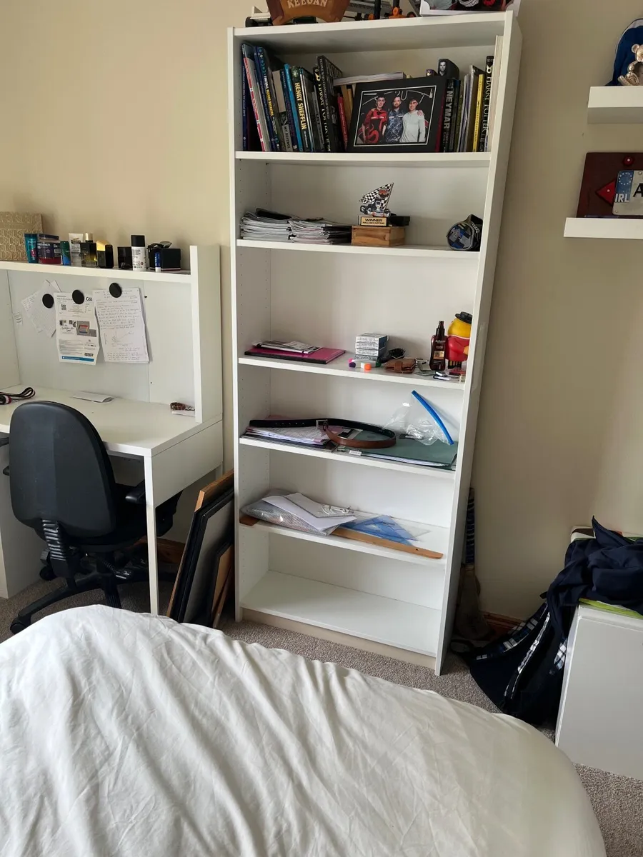 Desk for sale - Image 2