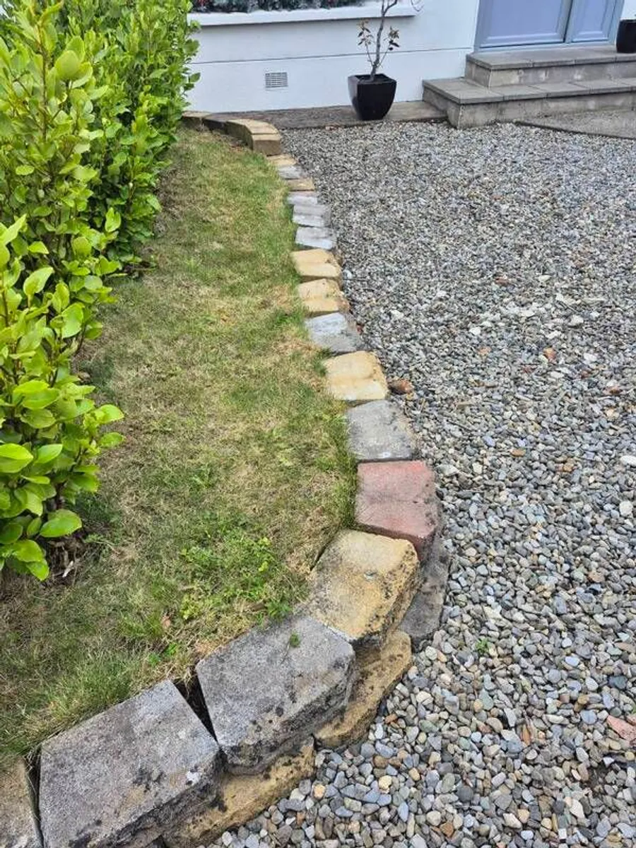 "concrete curved garden edging blocks - Image 2
