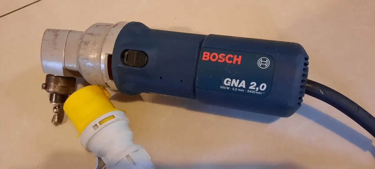 Bosch GNA 2,0 Tin Nibblers 110v - Image 3