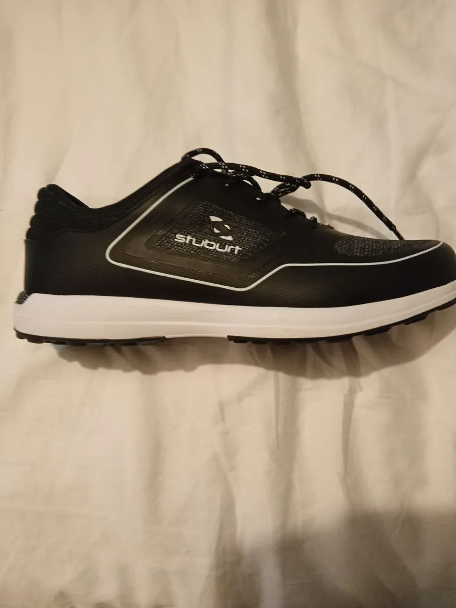 Golf shoes - Image 1
