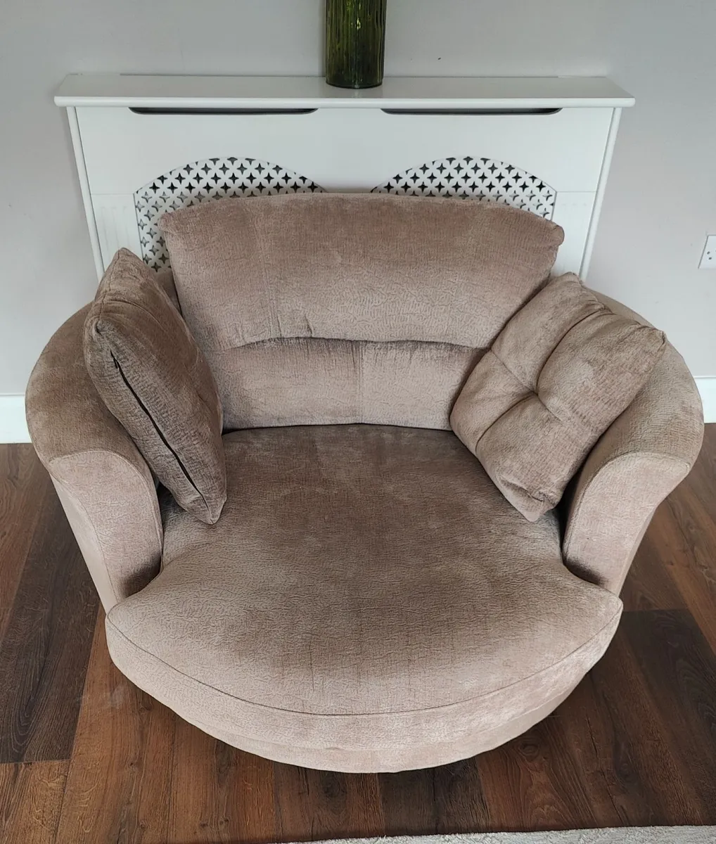 EZ Living swivel chair