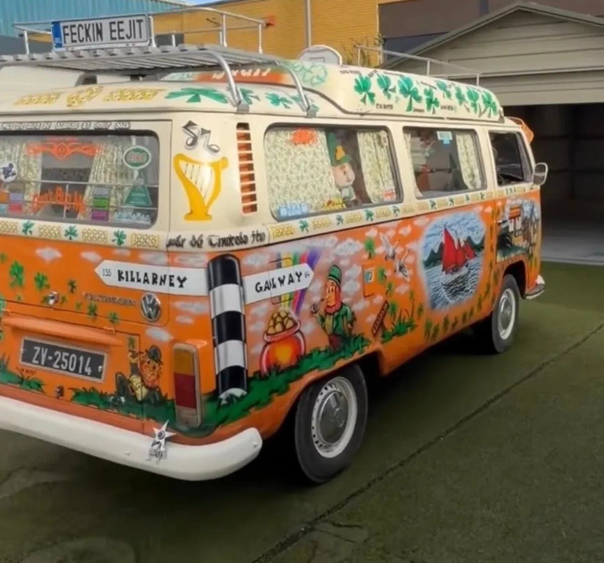 Volkswagen T2 Camper 1972 - Image 2