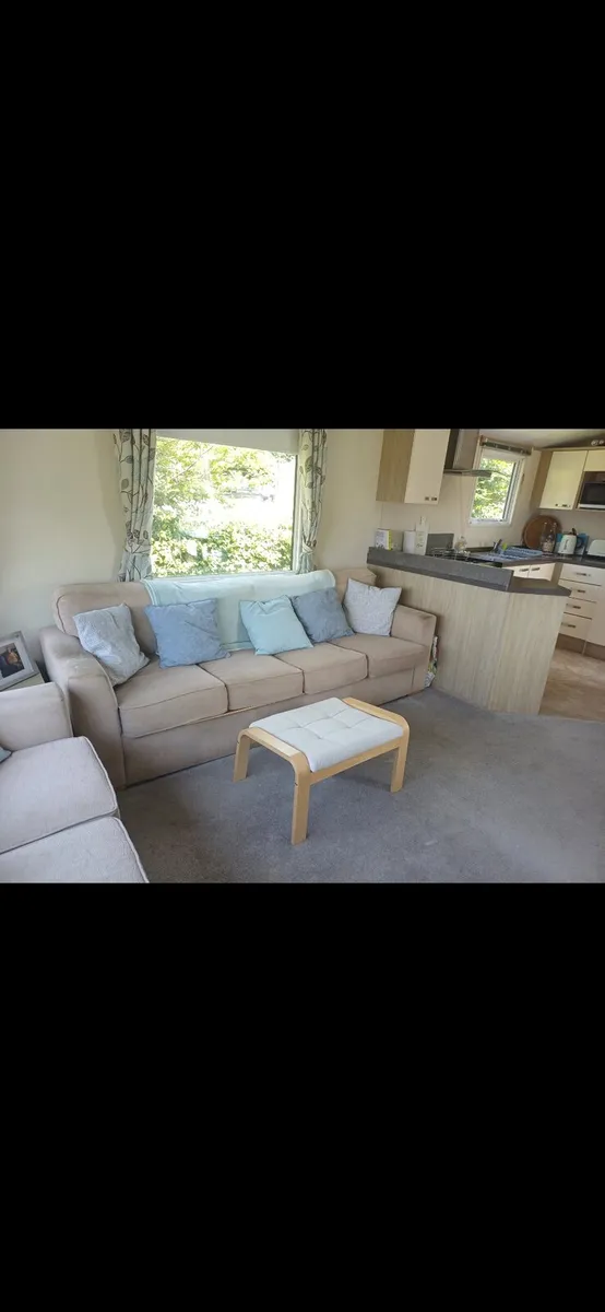 Mobile Home - Image 2