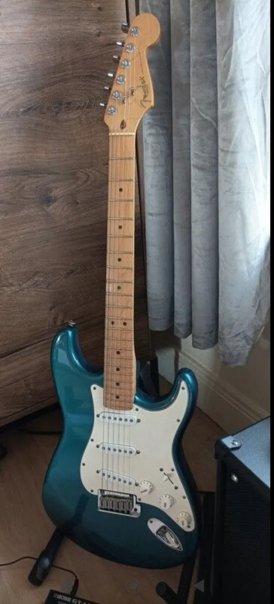 Fender Stratocaster usa - Image 1