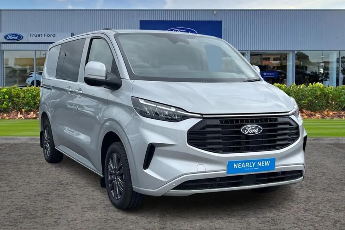 Ford Transit Custom 320 Limited L1 SWB Double Cab - Image 1