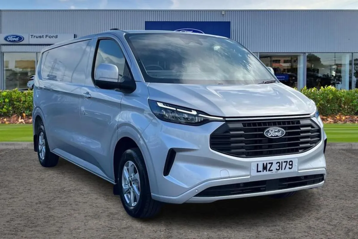 Ford Transit Custom 320 Limited L2 LWB FWD 2.0 Eco - Image 1