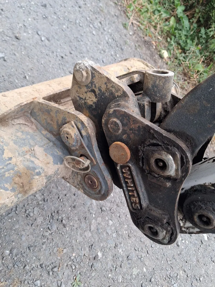 Bobcat E17 - Image 3