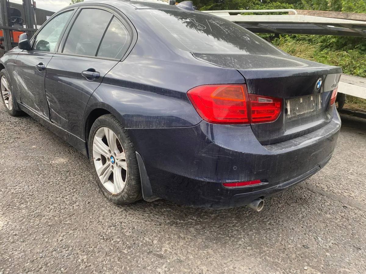 2013 BMW 3 SERIES  318d FOR BREAKING - Image 4