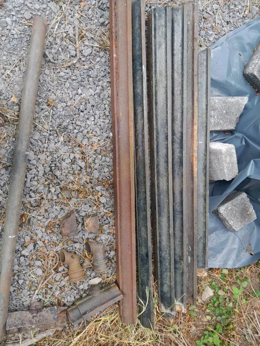 Old cast iron guttering - Image 1