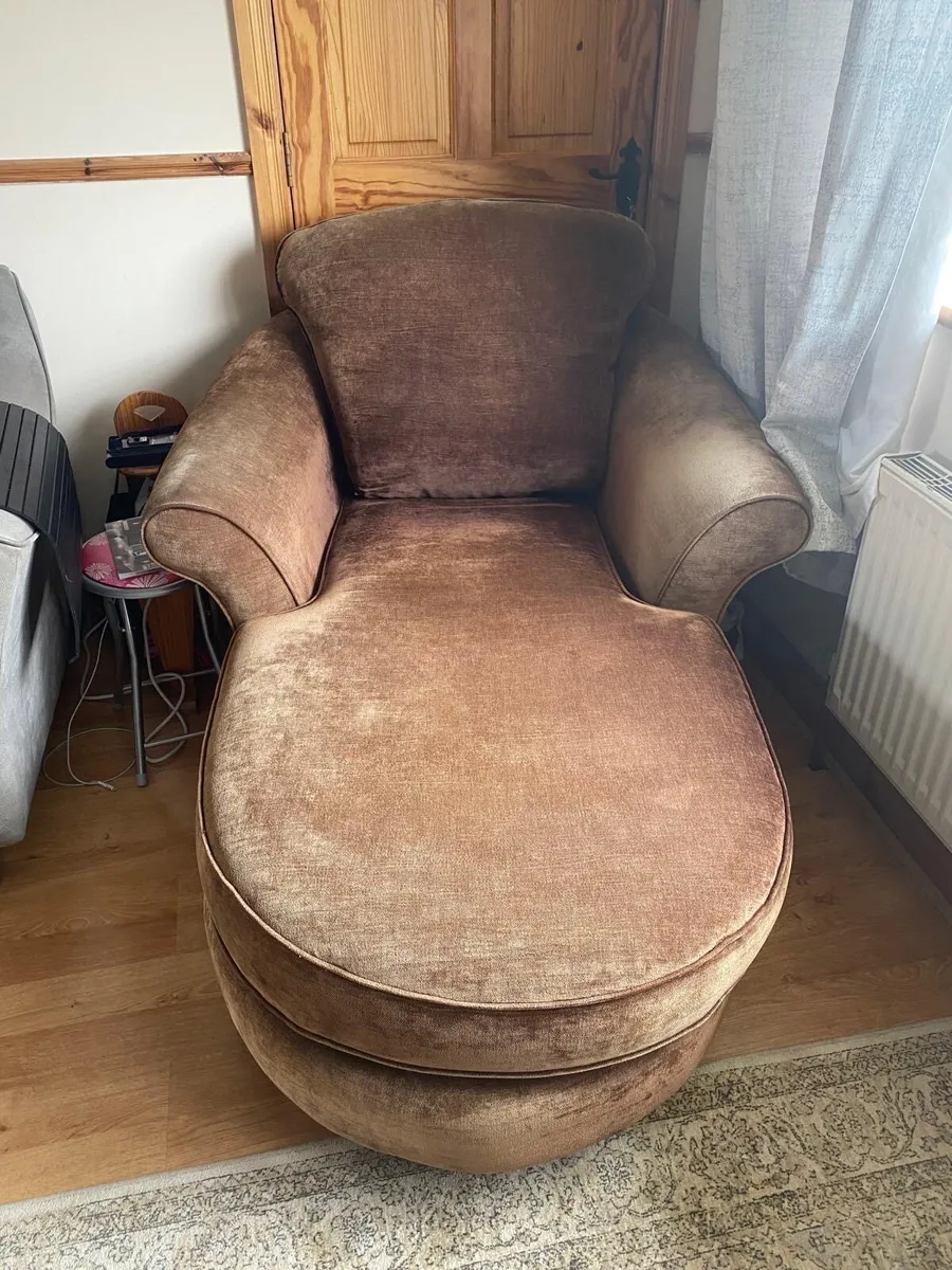Chair - Image 2
