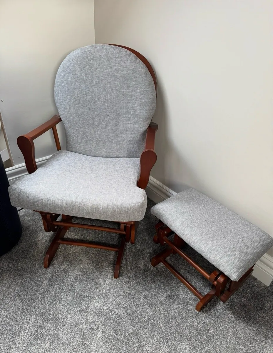 Rocking chair and footstool (collection ANNAGRY)