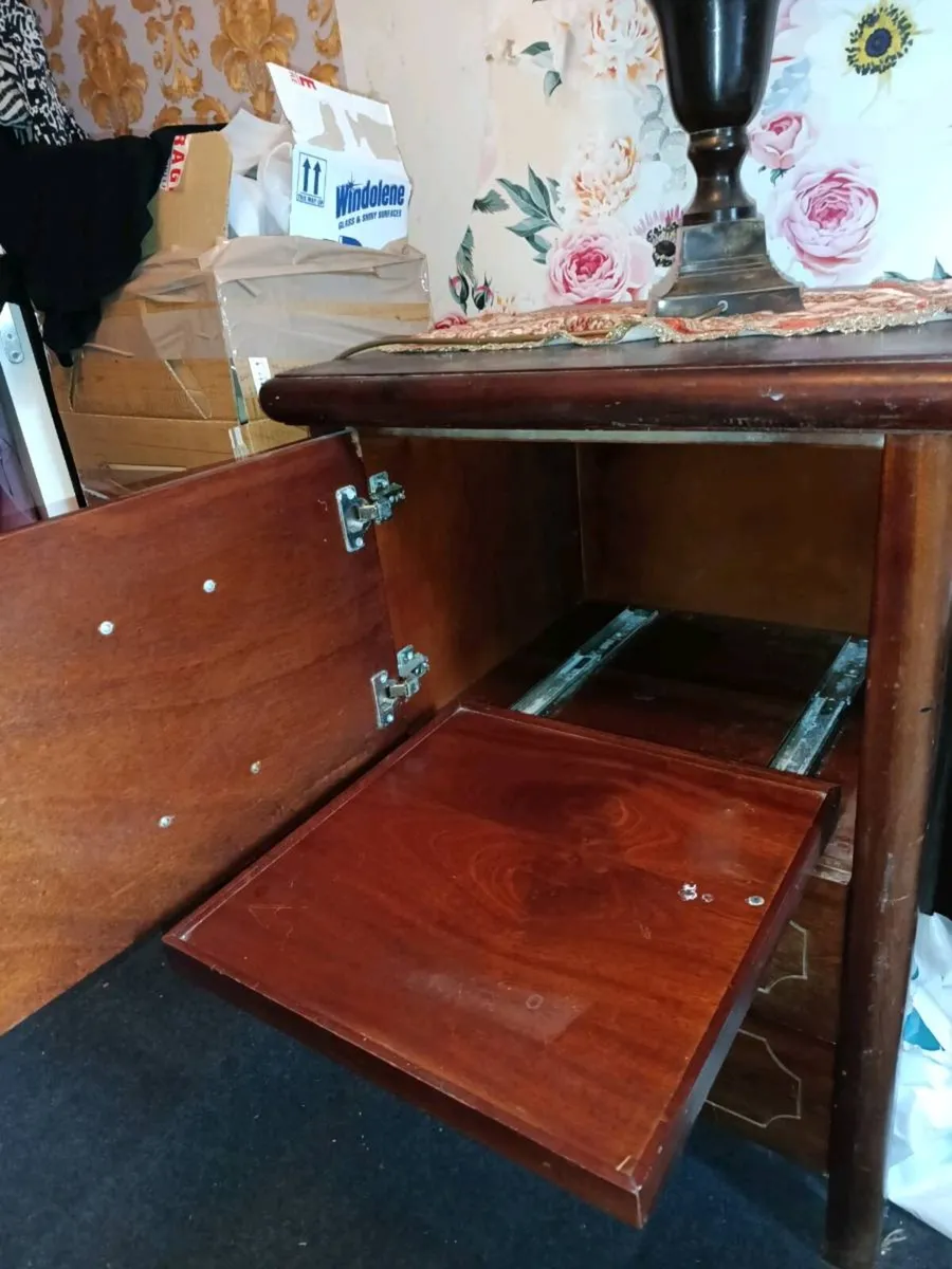 Mahogany chest with bifold door and drawers - Image 3