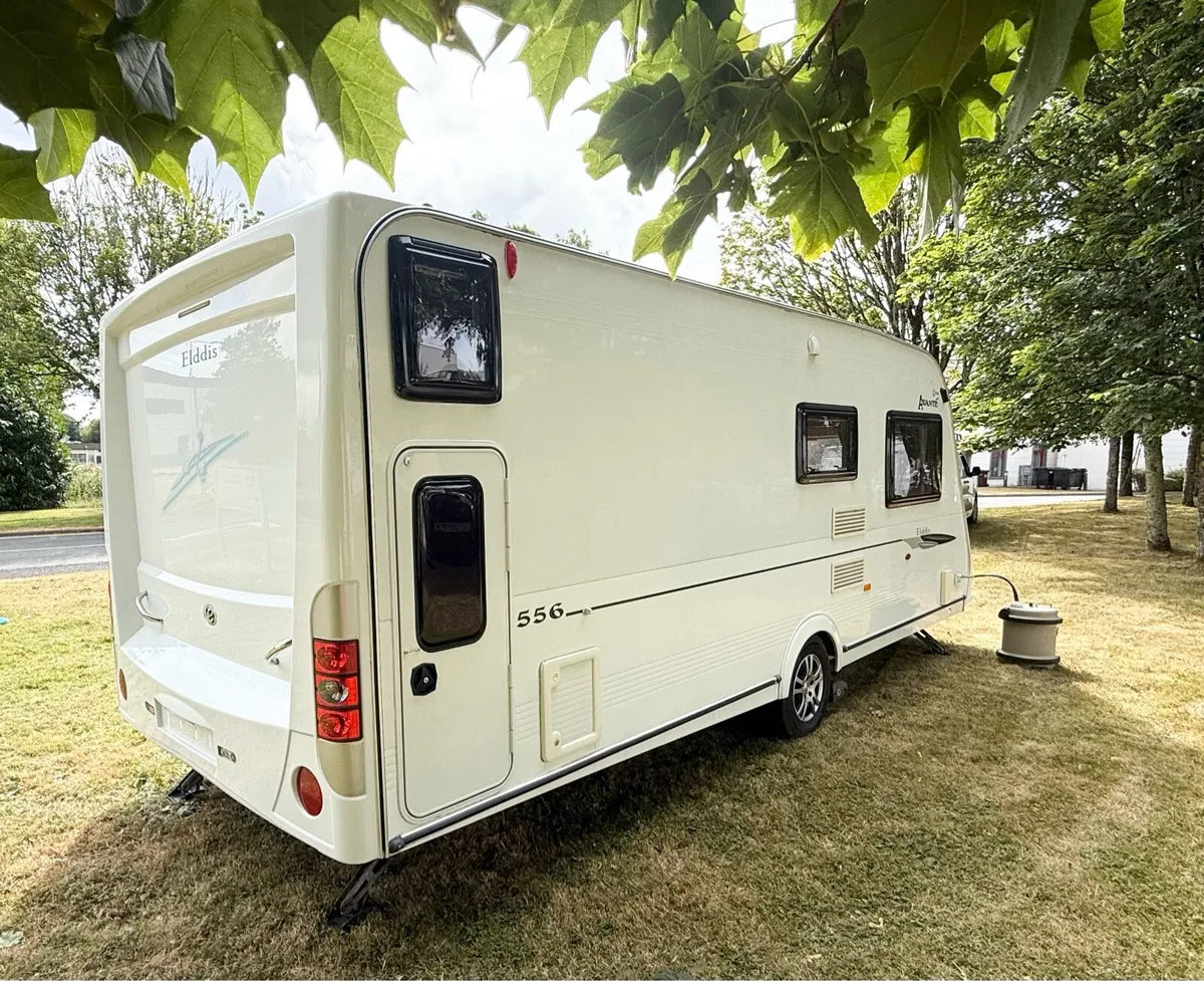 6-7 berth Elddis avante fixed bunk beds - Image 3