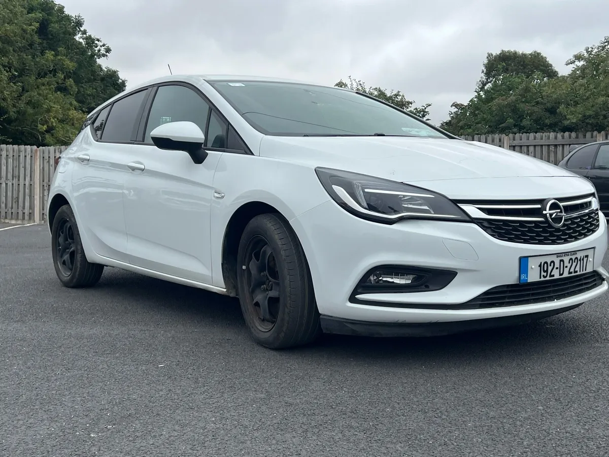 Opel astra 2019 07/2027 DOE - Image 2