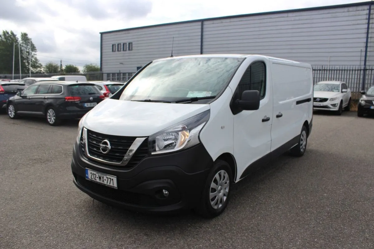 Nissan NV300 NV300 LWB 120 SV 1300 AC MY20 - TENDE - Image 4
