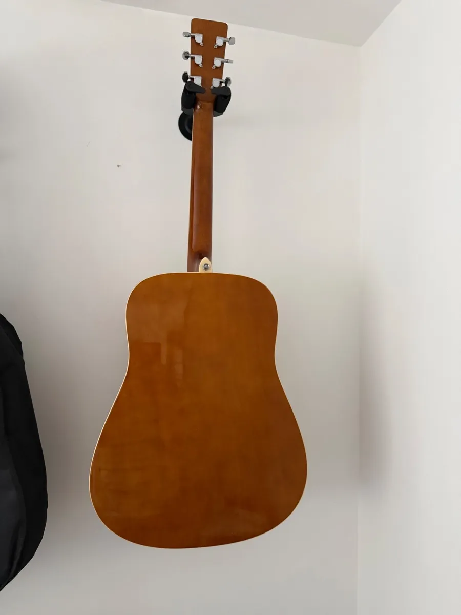 Guitar - Image 3