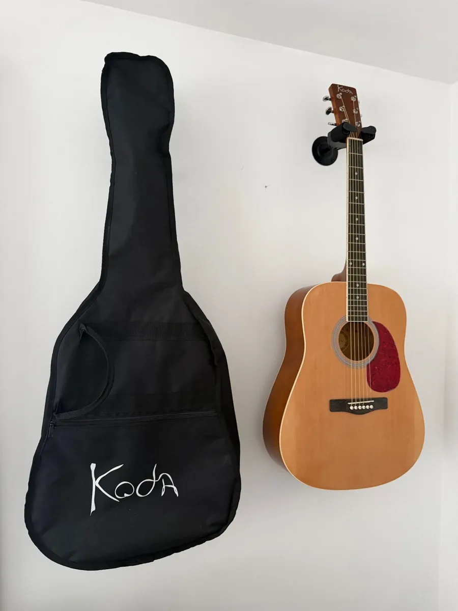Guitar - Image 4
