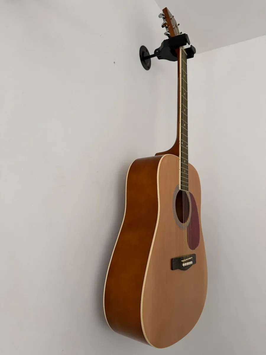Guitar - Image 2