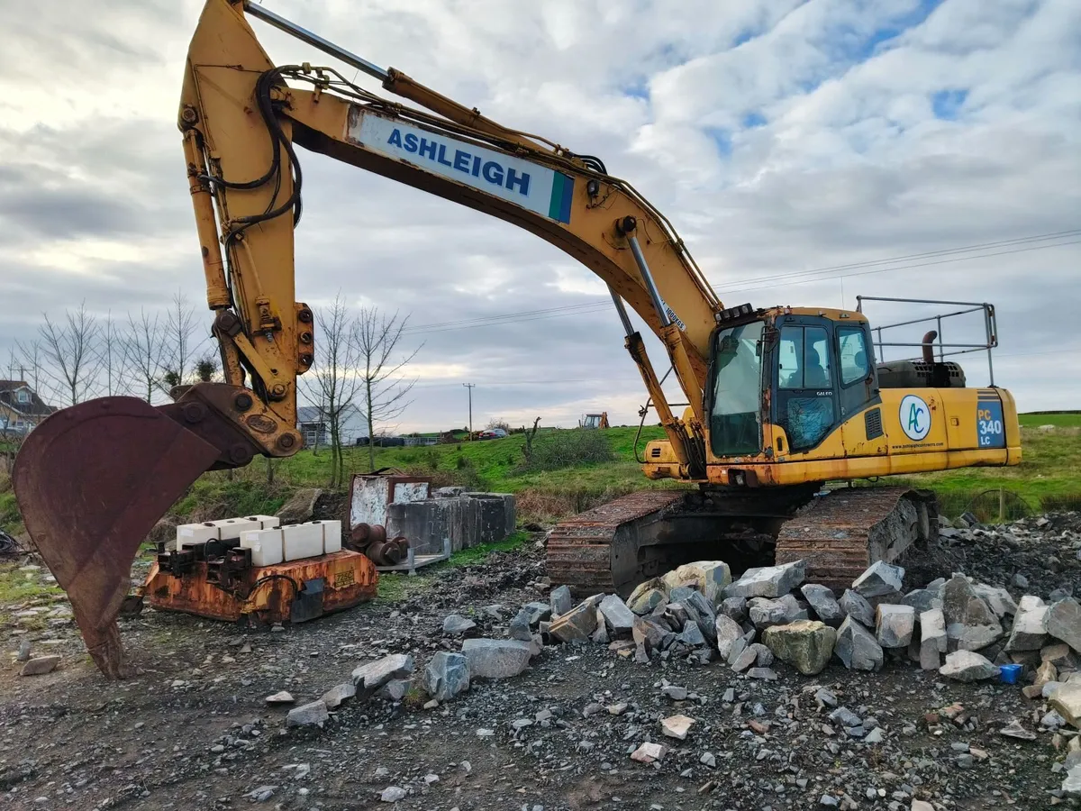 2004 Komatsu PC340-7 with 15k hours - Image 3
