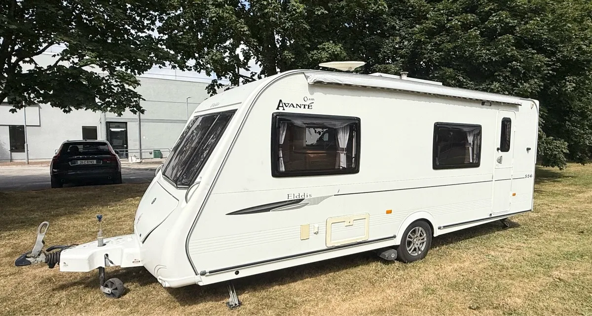 6-7 berth Elddis avante fixed bunk beds - Image 2