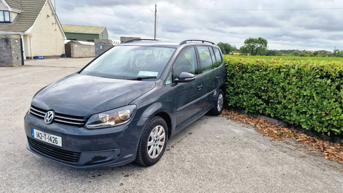 2014 Volkswagen Touran 1.6 TDI disele  bluemotion - Image 3