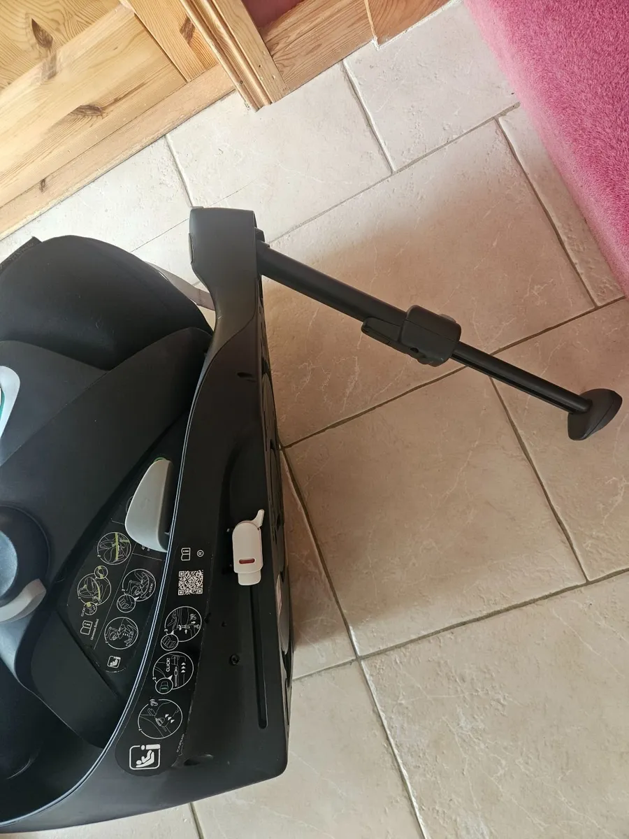 Cybex Cloud Z2 car seat with 360° base - Image 2