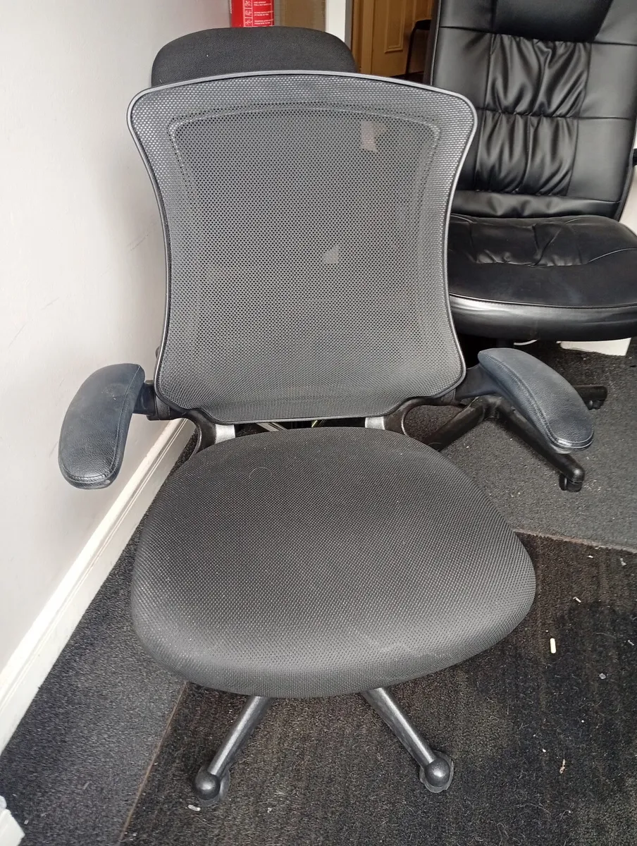 Office furniture - Image 2