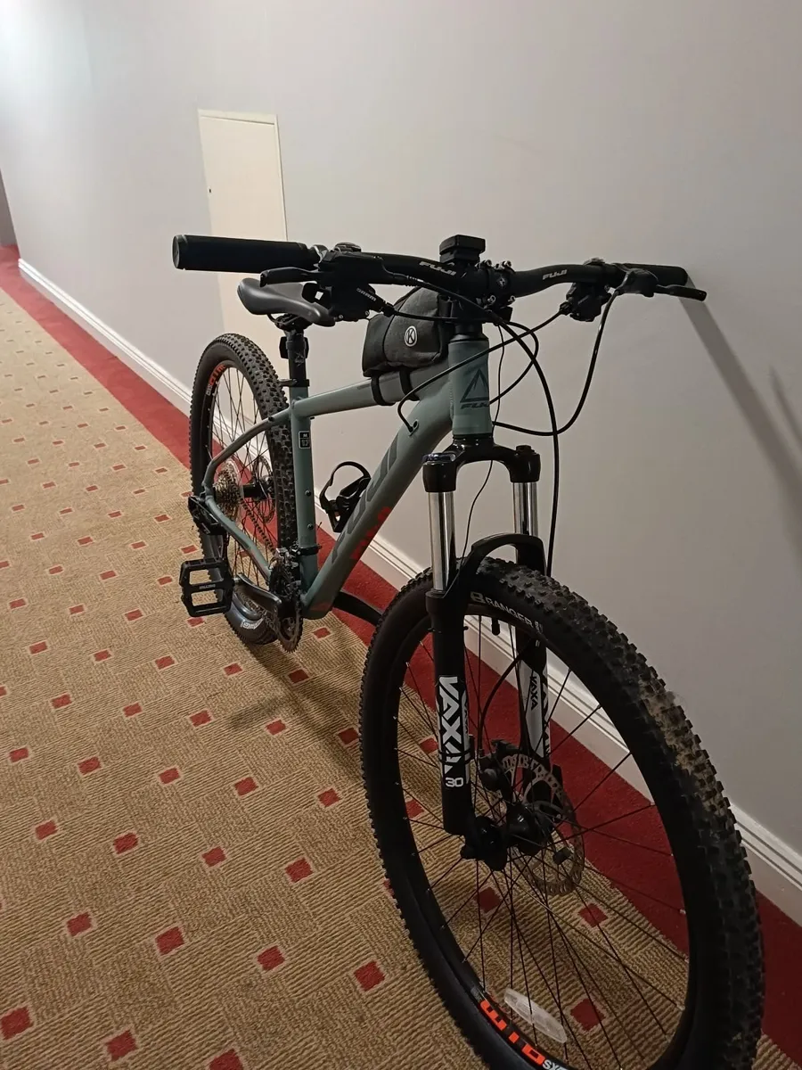 Fuji Nevada one.7 MTB  Size M - Image 2