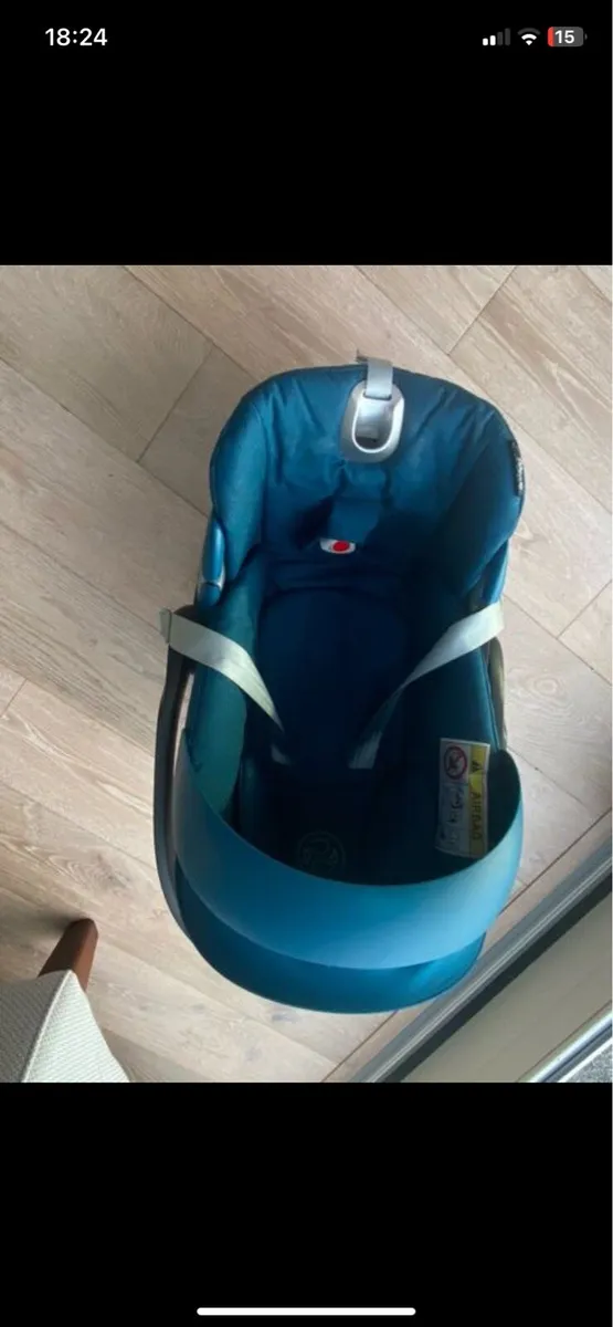 Car seat - Image 2