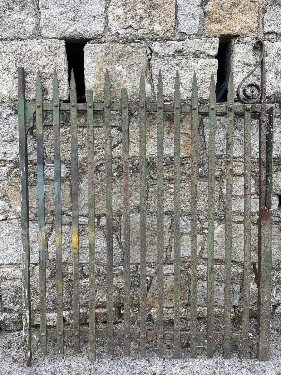 Old Wrought Iron Gates *Repair* - Image 2