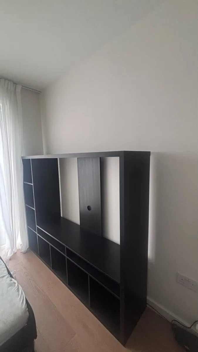 tv units - Image 1