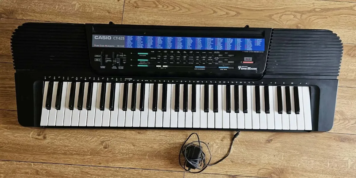 Casio keyboard - Image 1
