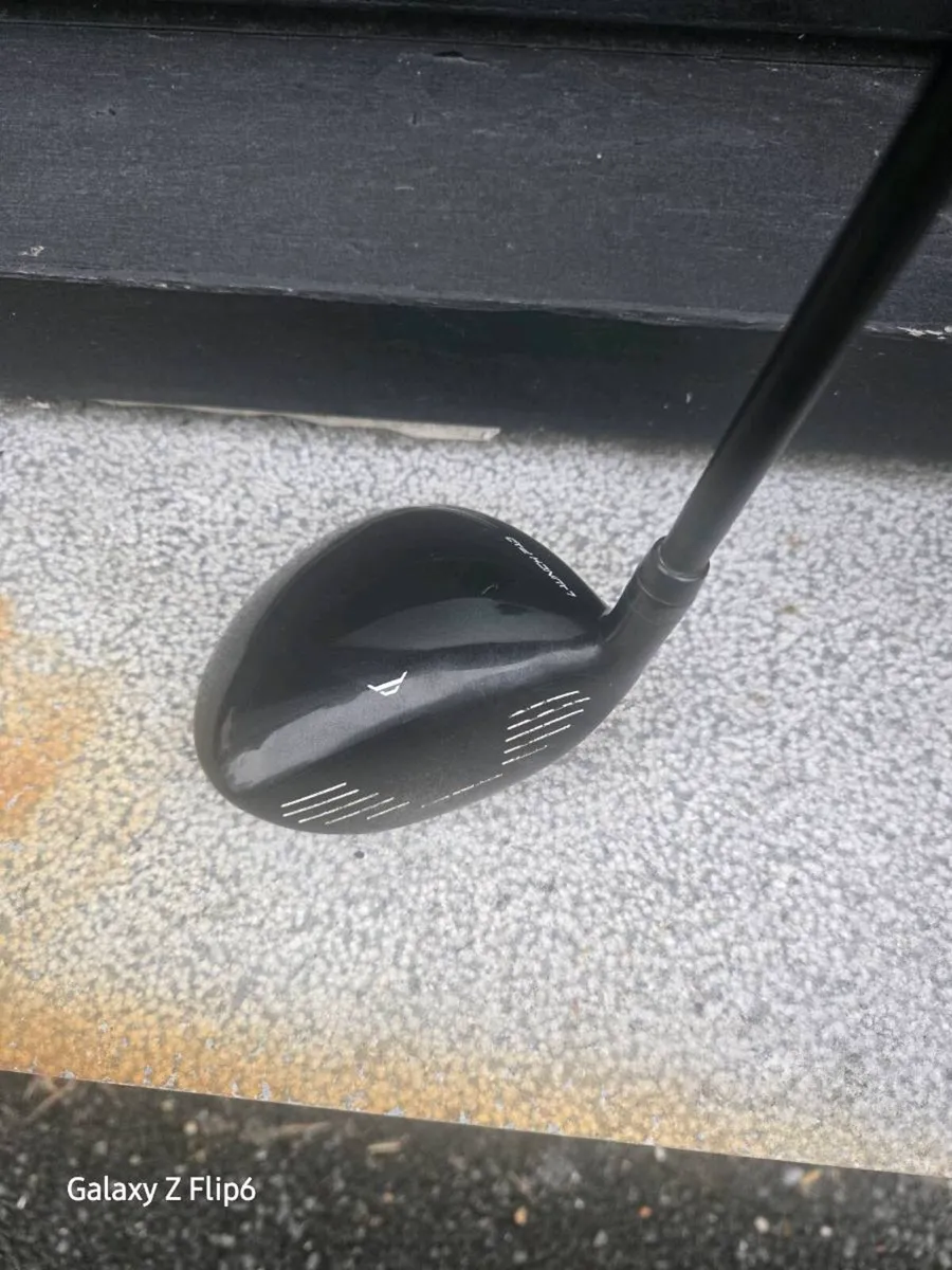 Wilson Staff  Three Wood - Image 1
