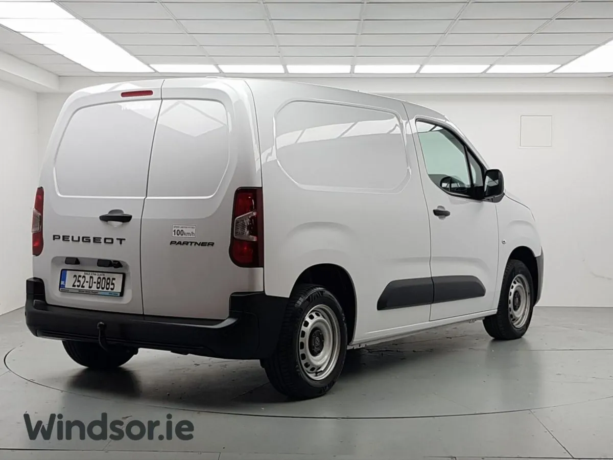 Peugeot Partner PARTNER PRO PLUS1.5 HDI 100 65 **P - Image 3