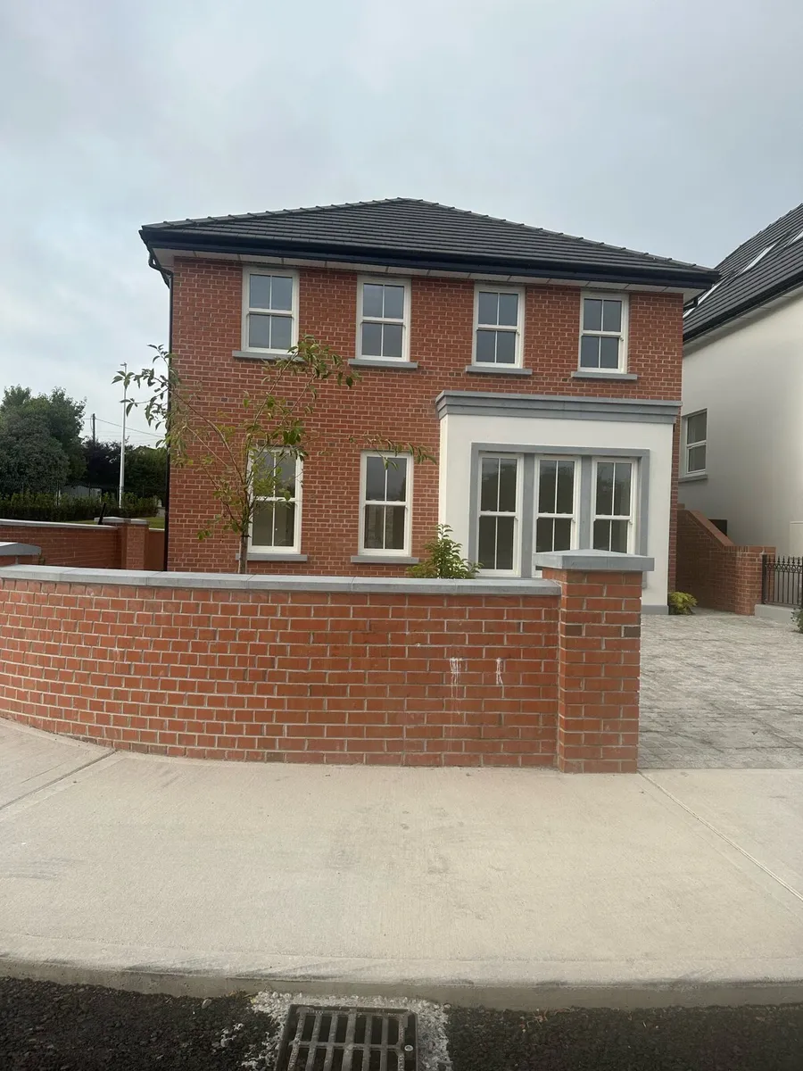 Bricklaying-blocklaying. - Image 1