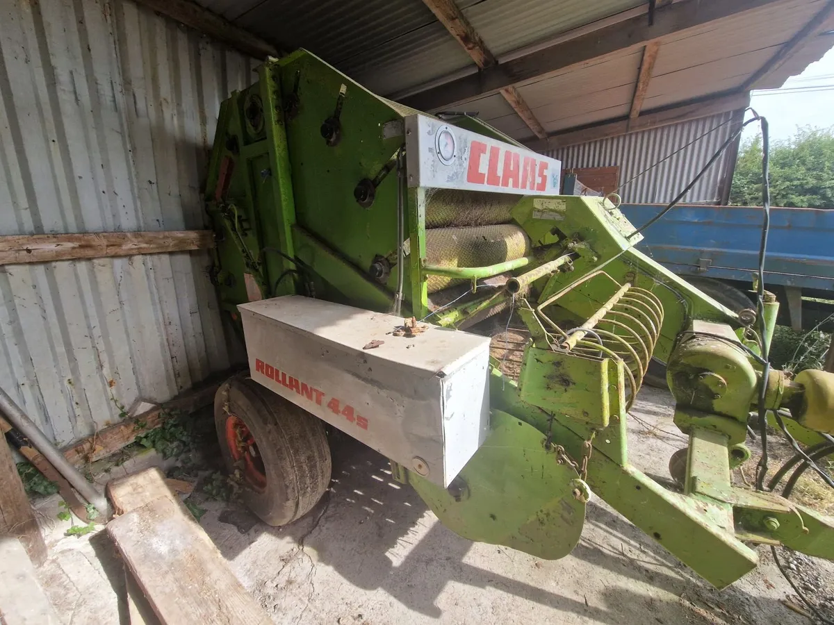 CLASS Rollant 44s Baler - Image 2