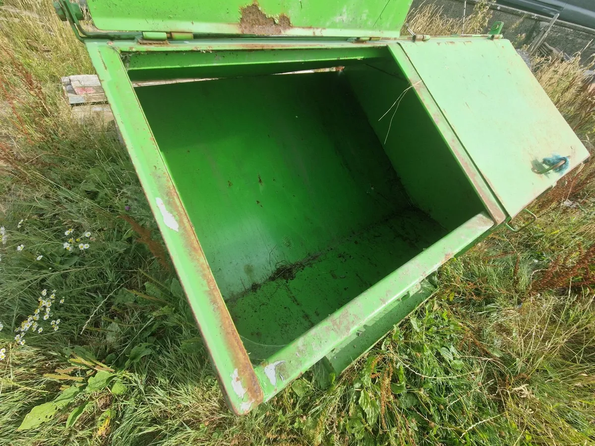 1000kg Skip with Lids - Image 2