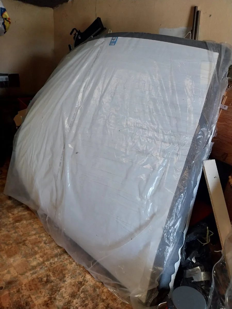 Super king sized mattress - Image 2