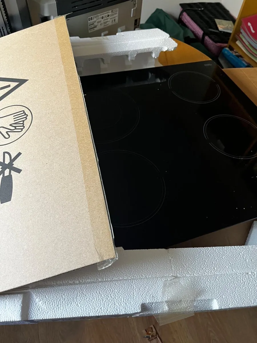New touchscreen hob - Image 3