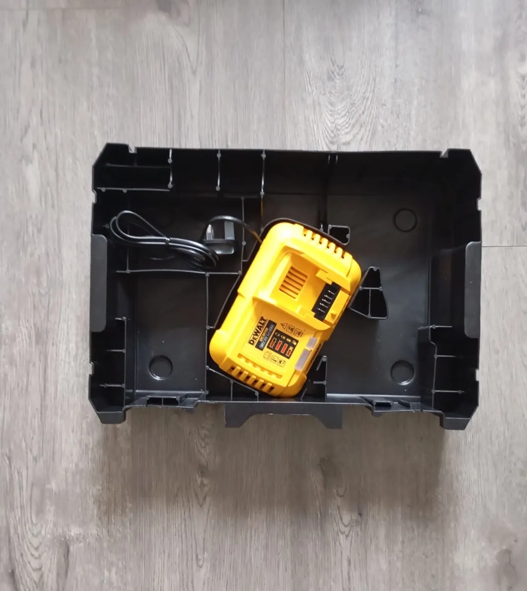 DeWalt TSTAK Box & Charger (New) - Image 2