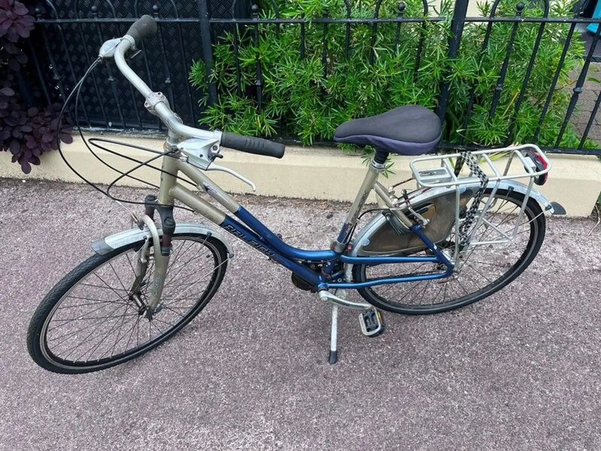 Vintage Ladies' Upright Bicycle - Image 3