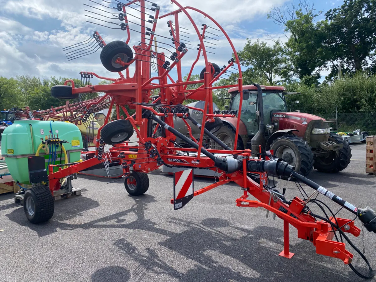 New Kuhn 6501 rake - Image 1