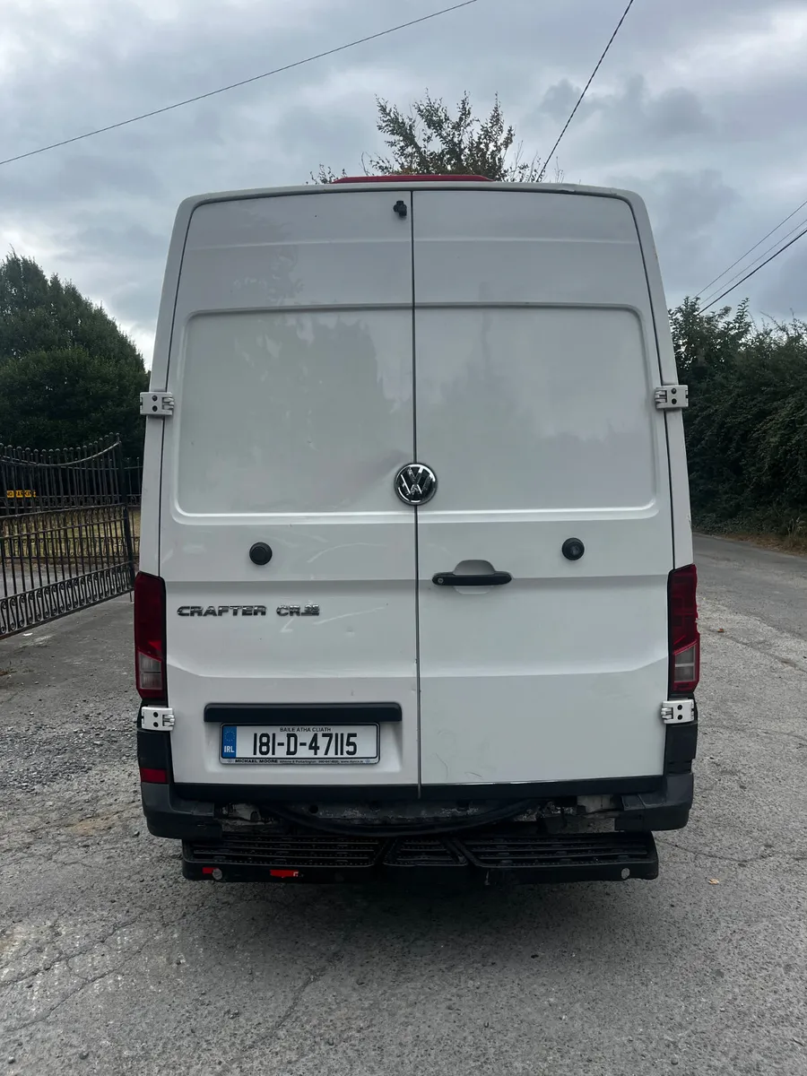 18 Volkswagen  Crafter - Image 3