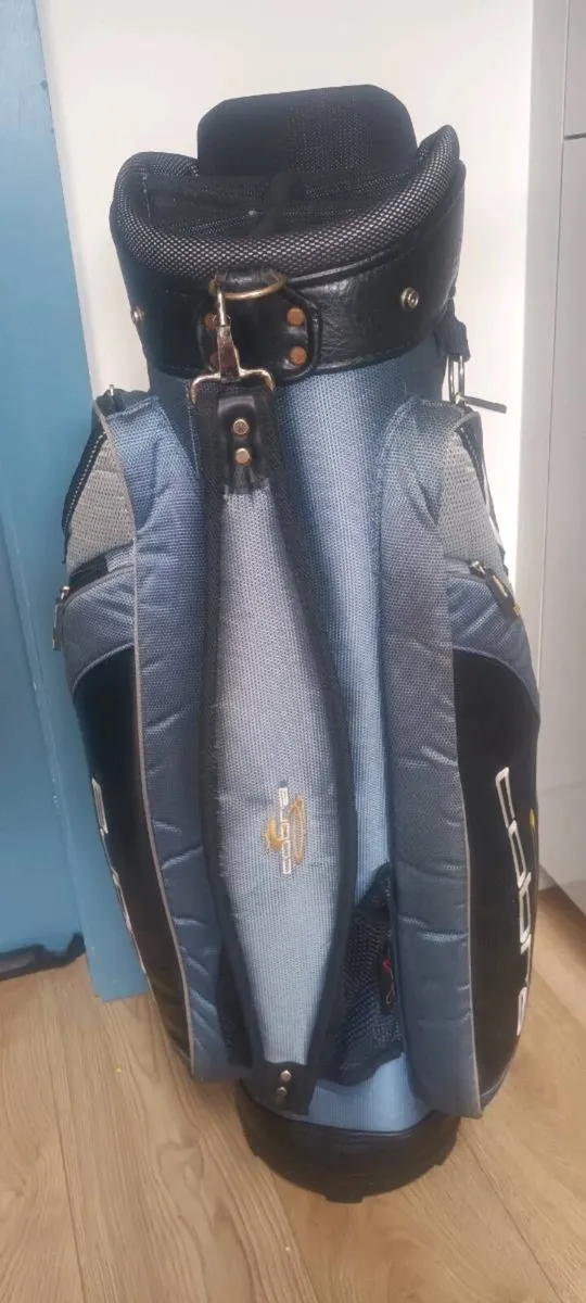 Cobra Golf Bag - Image 4