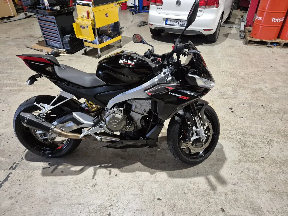 Aprilia Tuono 2023 FACTORY FA (IDEAL STARTER BIKE) - Image 3