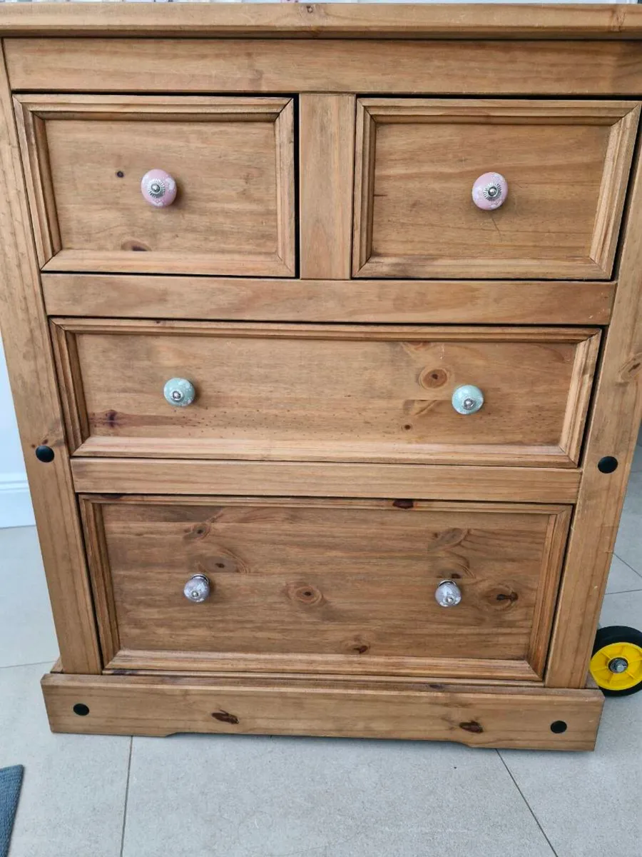 Chest of drawers - Image 1