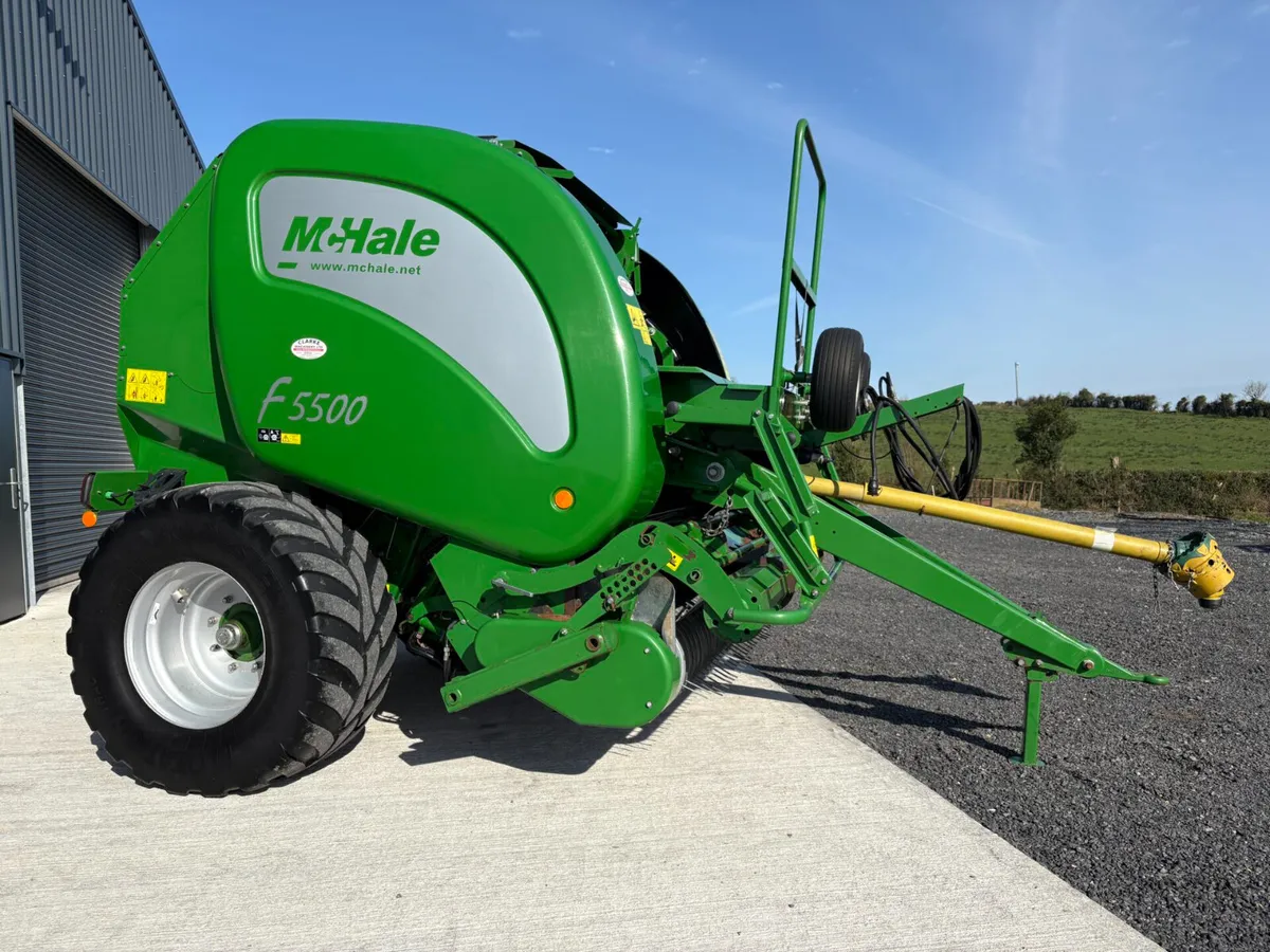 2016 McHale F5500 Round Baler - Image 2