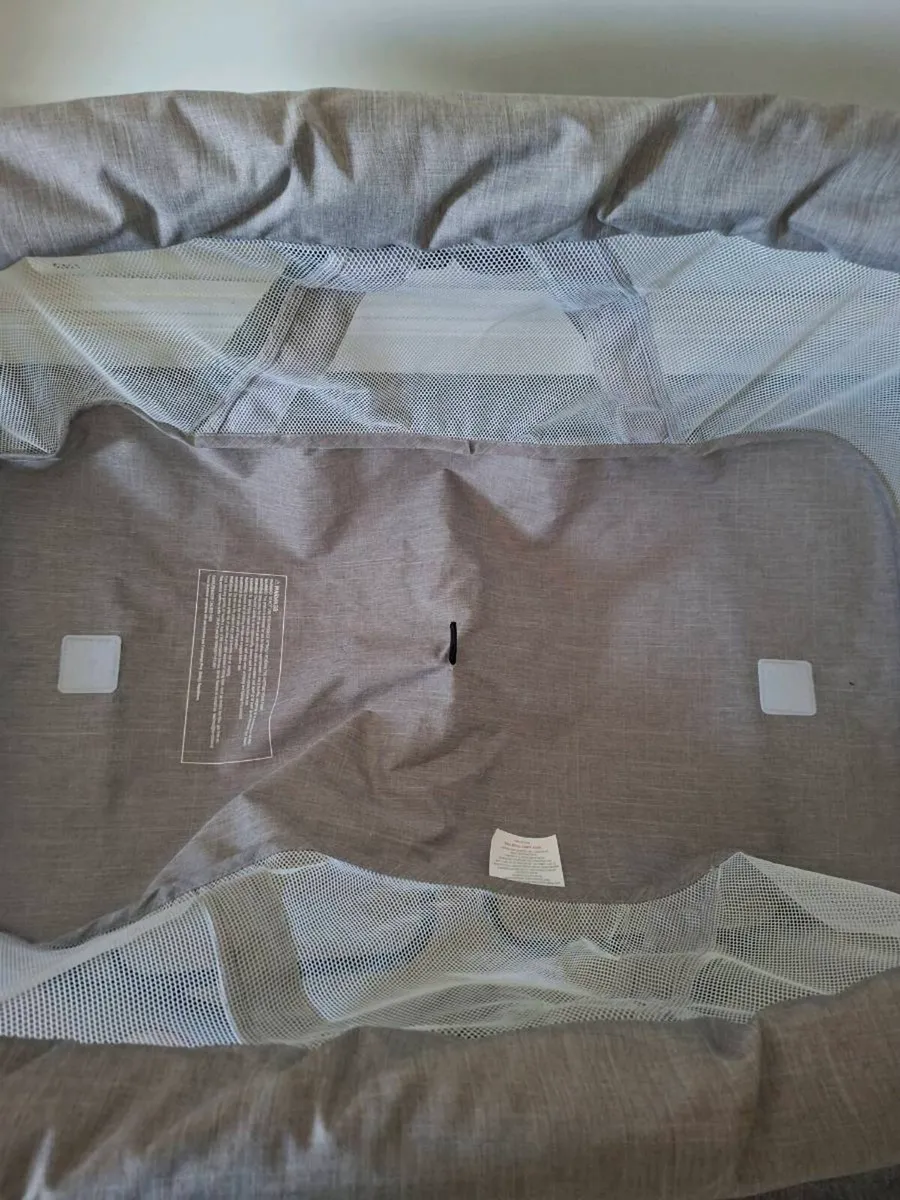Next to me crib/travel cot - Image 4