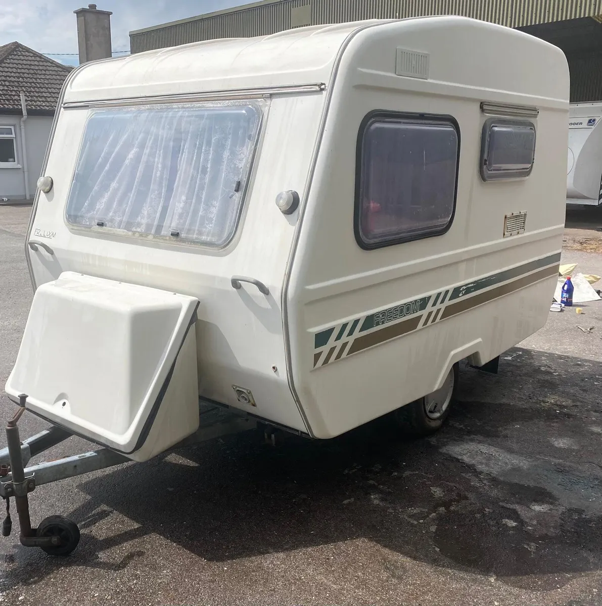 3 BERTH FREEDOM SUN SEEKER ONLY 750kG - Image 3