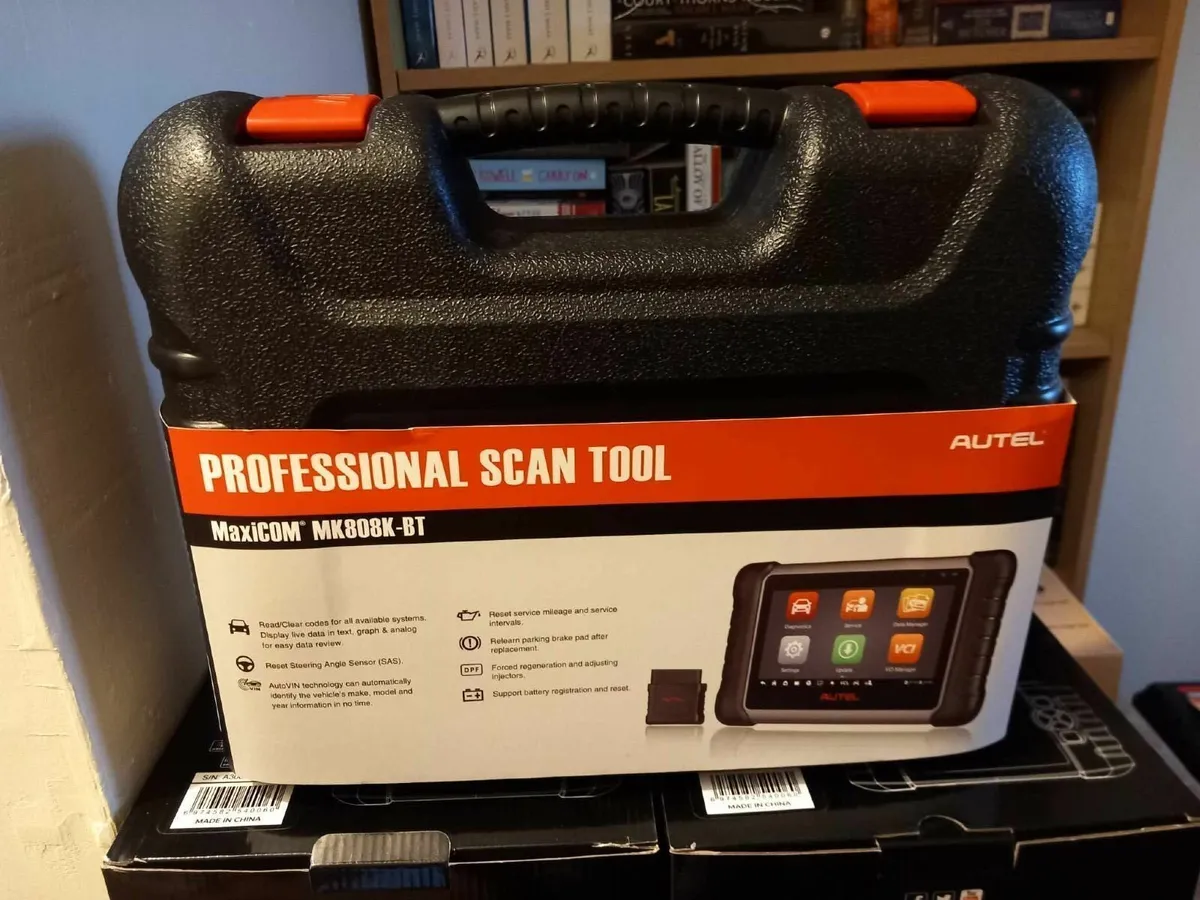 Autel MaxiCOM MK808K-BT diagnosis tablet - Image 1